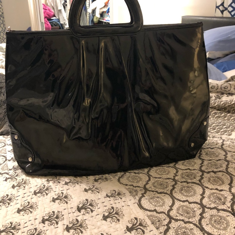 Black tote bag